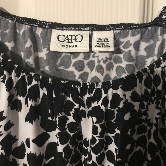 Dressy top - Picture 2 of 3